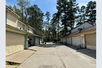 5810 Twisted Pine Court #C, Houston, TX 77039 - Photo 24