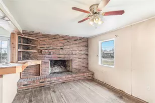 107 Leaning Oaks St, Somerville, TX 77879 - Photo 4