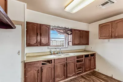 107 Leaning Oaks Street, Somerville, TX 77879 - Photo 6