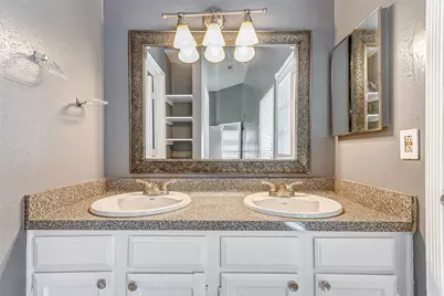 8410 Fawn Wind Court, Houston, TX 77040 - Photo 20