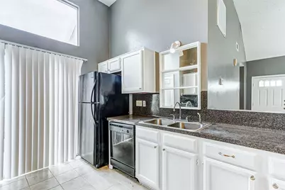 8410 Fawn Wind Court, Houston, TX 77040 - Photo 14