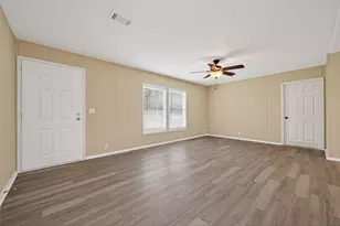 15933 W Relza Dr, Splendora, TX 77372 - Photo 4