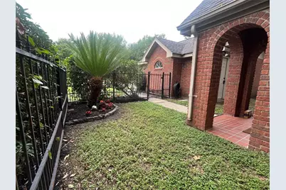 9602 Top Gallant Court, Houston, TX 77065 - Photo 4