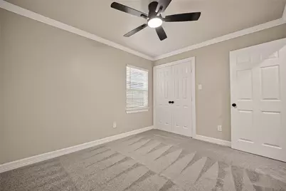 8755 Cowart Street, Houston, TX 77029 - Photo 32