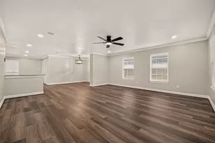 8755 Cowart St, Houston, TX 77029 - Photo 24