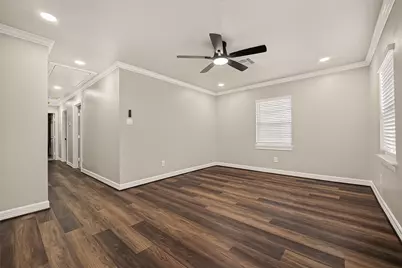 8755 Cowart Street, Houston, TX 77029 - Photo 14