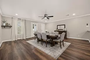 8755 Cowart St, Houston, TX 77029 - Photo 8