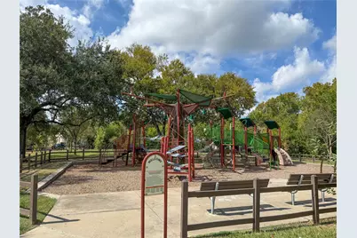 7915 Meadow Lake Lane, Houston, TX 77063 - Photo 24