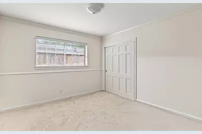 7915 Meadow Lake Lane, Houston, TX 77063 - Photo 18