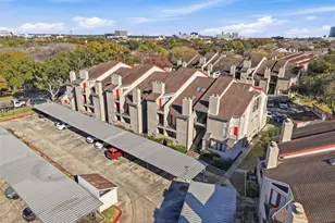 10855 Meadowglen Ln, Houston, TX 77042 - Photo 32