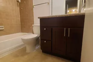 752 Memorial Mews St, Houston, TX 77079 - Photo 14