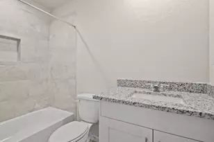 9005 Judwin St, Houston, TX 77075 - Photo 8