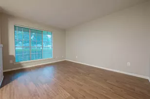1406 Pinecroft Dr, Sugar Land, TX 77498 - Photo 6