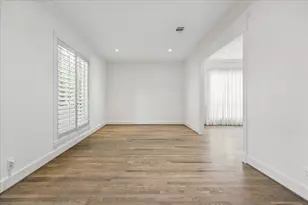 1110 Anderson St, Bellaire, TX 77401 - Photo 24