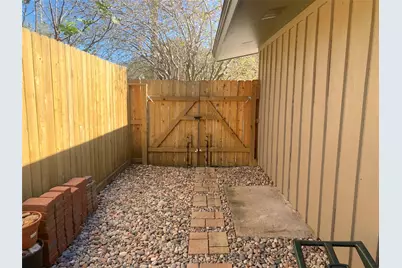 4302 Hummingbird Street, Houston, TX 77035 - Photo 34