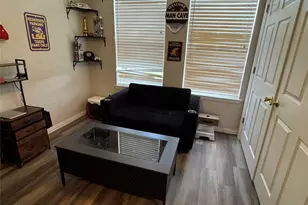 418 Garland Dr, Clute, TX 77566 - Photo 6