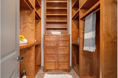 290 Apple Valley Dr, Panorama Village, TX 77304 - Photo 16