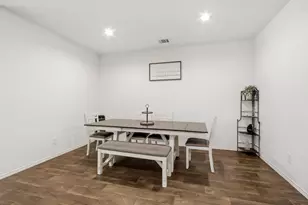 903 Forest Vw, New Caney, TX 77357 - Photo 6