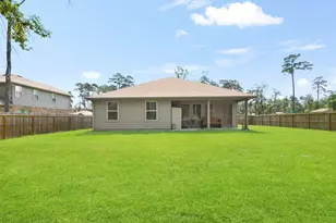 903 Forest Vw, New Caney, TX 77357 - Photo 2