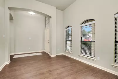951 Oak Terrace Drive, Conroe, TX 77378 - Photo 4