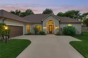 126 Hillsborough Dr W, Montgomery, TX 77356 - Photo 4