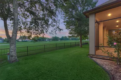 126 Hillsborough Drive W, Montgomery, TX 77356 - Photo 36