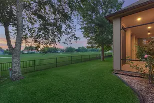 126 Hillsborough Dr W, Montgomery, TX 77356 - Photo 36