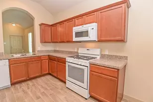 5502 Floral Valley Ln, Katy, TX 77449 - Photo 8