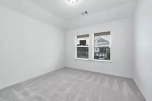 14975 Eagle Feather Dr, Houston, TX 77090 - Photo 32