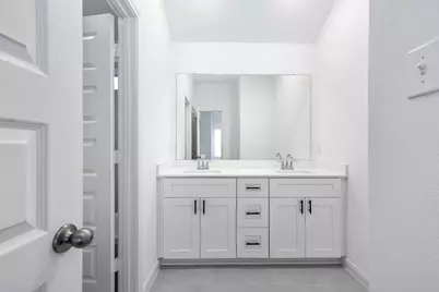 14975 Eagle Feather Drive, Houston, TX 77090 - Photo 24
