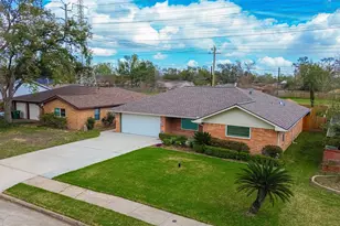 1506 Foxwood Rd, Houston, TX 77008 - Photo 2