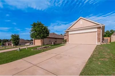 133 Bates Court, Huntsville, TX 77320 - Photo 2