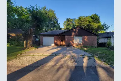 116 N Coffelt Street, Alvin, TX 77511 - Photo 1