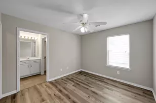 12102 Mustang Ave, Willis, TX 77378 - Photo 20