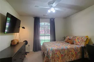 1703 E Hedgecroft Dr, El Lago, TX 77586 - Photo 12