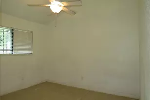 12618 Barbizon Dr, Houston, TX 77089 - Photo 10