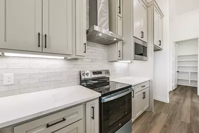 749 Wagon Wheel Trail, Angleton, TX 77515 - Photo 8