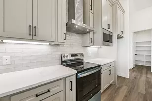 749 Wagon Wheel Trail, Angleton, TX 77515 - Photo 8