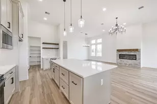 749 Wagon Wheel Trail, Angleton, TX 77515 - Photo 6