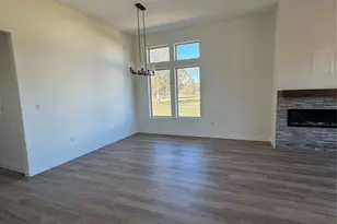 749 Wagon Wheel Trail, Angleton, TX 77515 - Photo 4