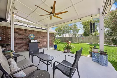 1015 Hyland Lane, League City, TX 77573 - Photo 2