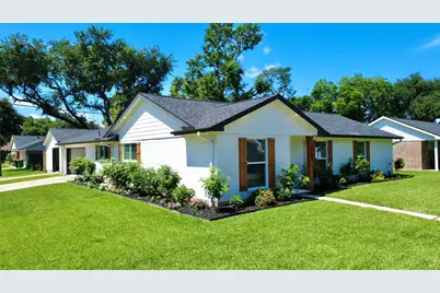 5803 Libbey Lane, Houston, TX 77092 - Photo 1
