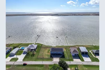 1504 W Bayshore Drive, Palacios, TX 77465 - Photo 50