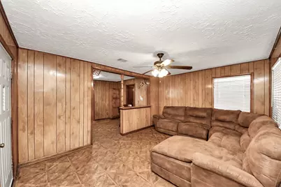 7935 Avenue F, Houston, TX 77012 - Photo 14