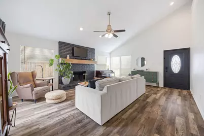 3711 Moss Tree Road, Houston, TX 77043 - Photo 6