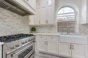 4114 W Northampton Place, Houston, TX 77098 - Photo 14