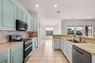 525 Lockland Ln, League City, TX 77573 - Photo 10