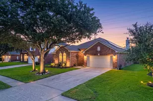 525 Lockland Ln, League City, TX 77573 - Photo 1
