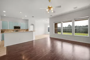 525 Lockland Ln, League City, TX 77573 - Photo 8