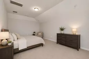3803 May Ridge Ln, Sugar Land, TX 77479 - Photo 4